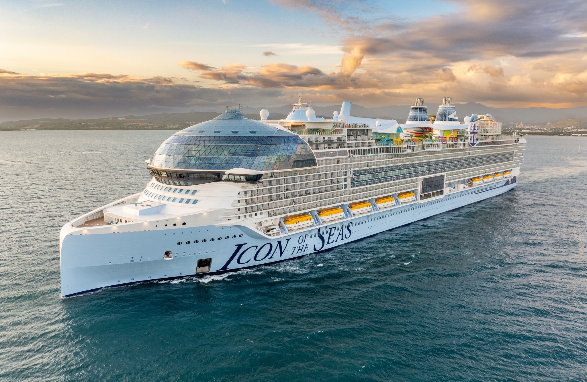 Icon of the Seas, the world’s most luxurious cruise ship